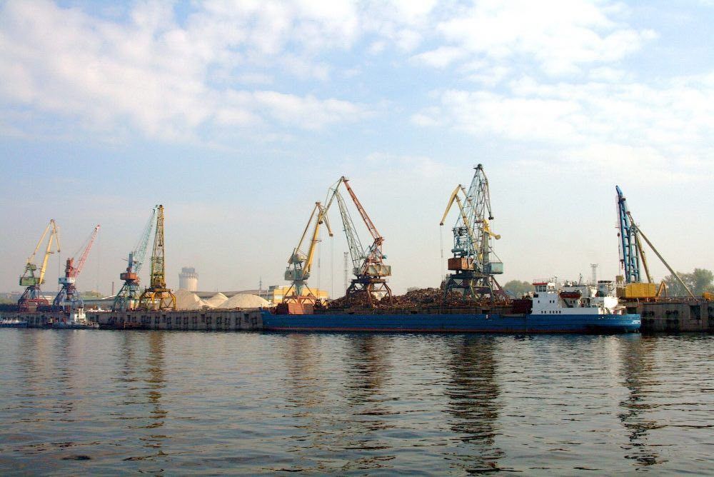 Инспекторы Росприроднадзора провели профилактический визит в АО «Самарский речной порт»